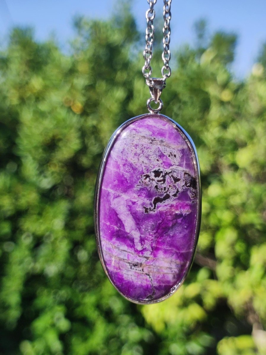 Sugilith / Sugilite inkl. 925 Silber Fassung lila Edelstein Kette Natur Heilstein Energie Rarität Mann Frau Er Sie Geschenk Edel hochwertig - Art of Nature Berlin