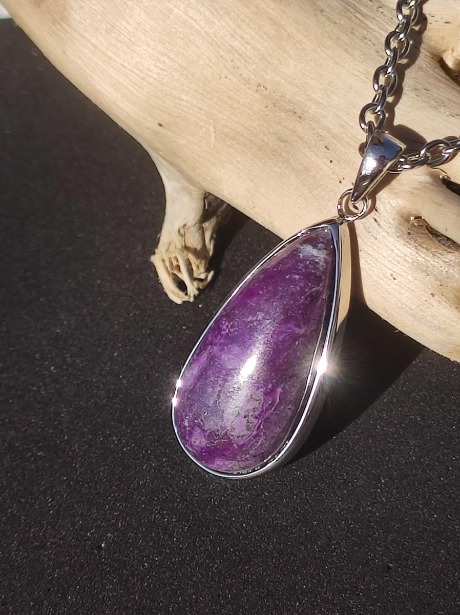 Sugilith / Sugilite inkl. 925 Silber Fassung lila Edelstein Kette Natur Heilstein Energie Rarität Mann Frau Er Sie Geschenk Edel hochwertig - Art of Nature Berlin