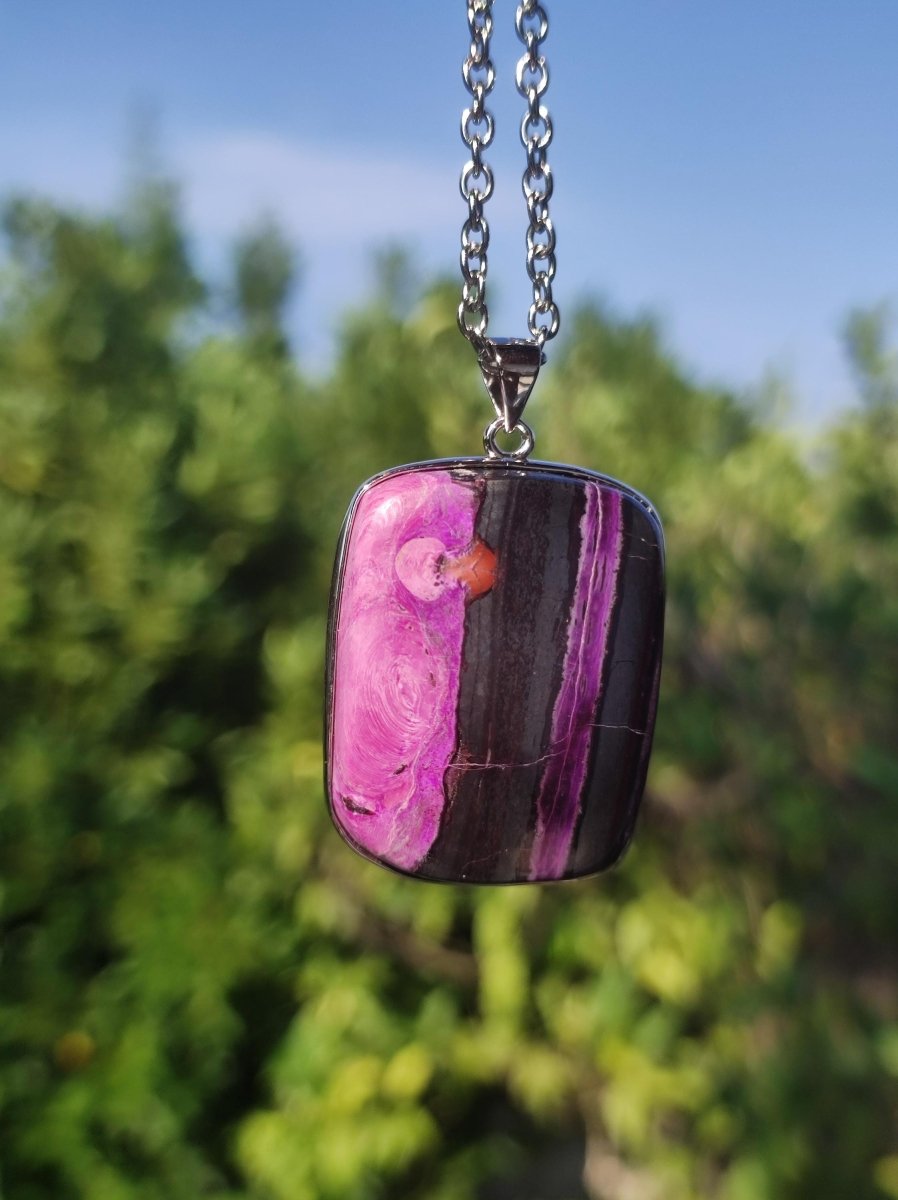 Sugilith / Sugilite inkl. 925 Silber Fassung lila Edelstein Kette Natur Heilstein Energie Rarität Mann Frau Er Sie Geschenk Edel hochwertig - Art of Nature Berlin