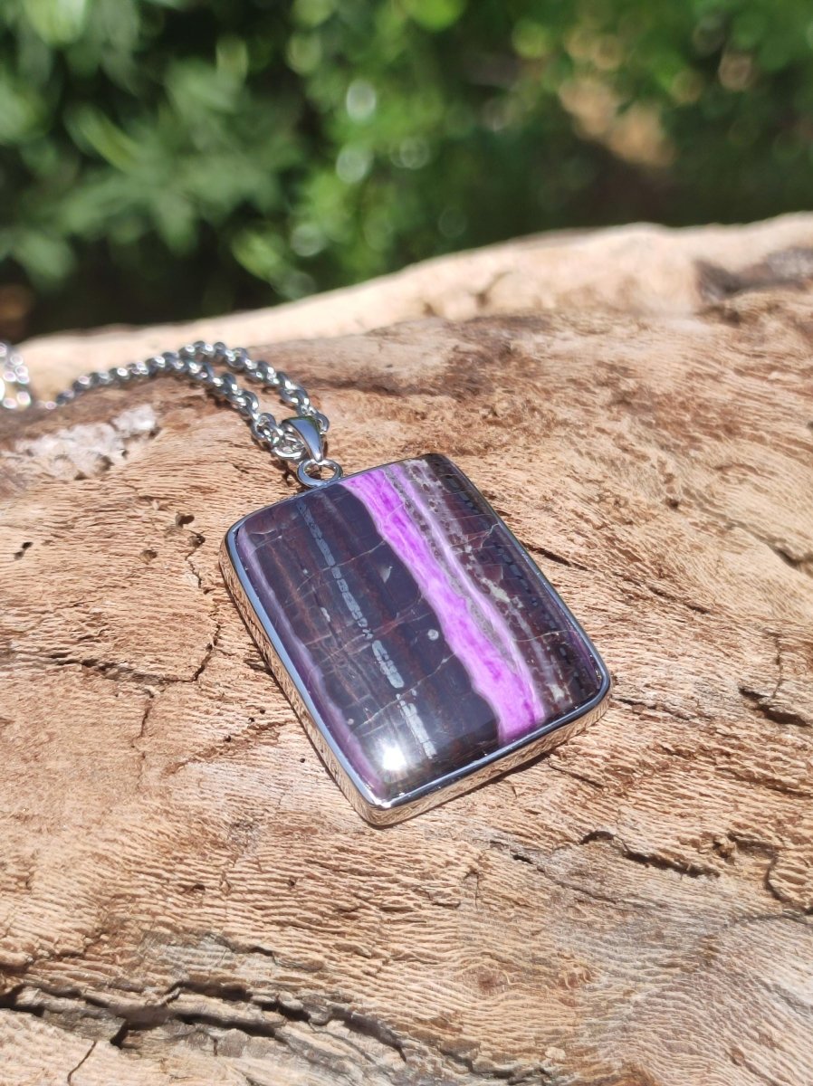 Sugilith / Sugilite inkl. 925 Silber Fassung lila Edelstein Kette Natur Heilstein Energie Rarität Mann Frau Er Sie Geschenk Edel hohwertig - Art of Nature Berlin