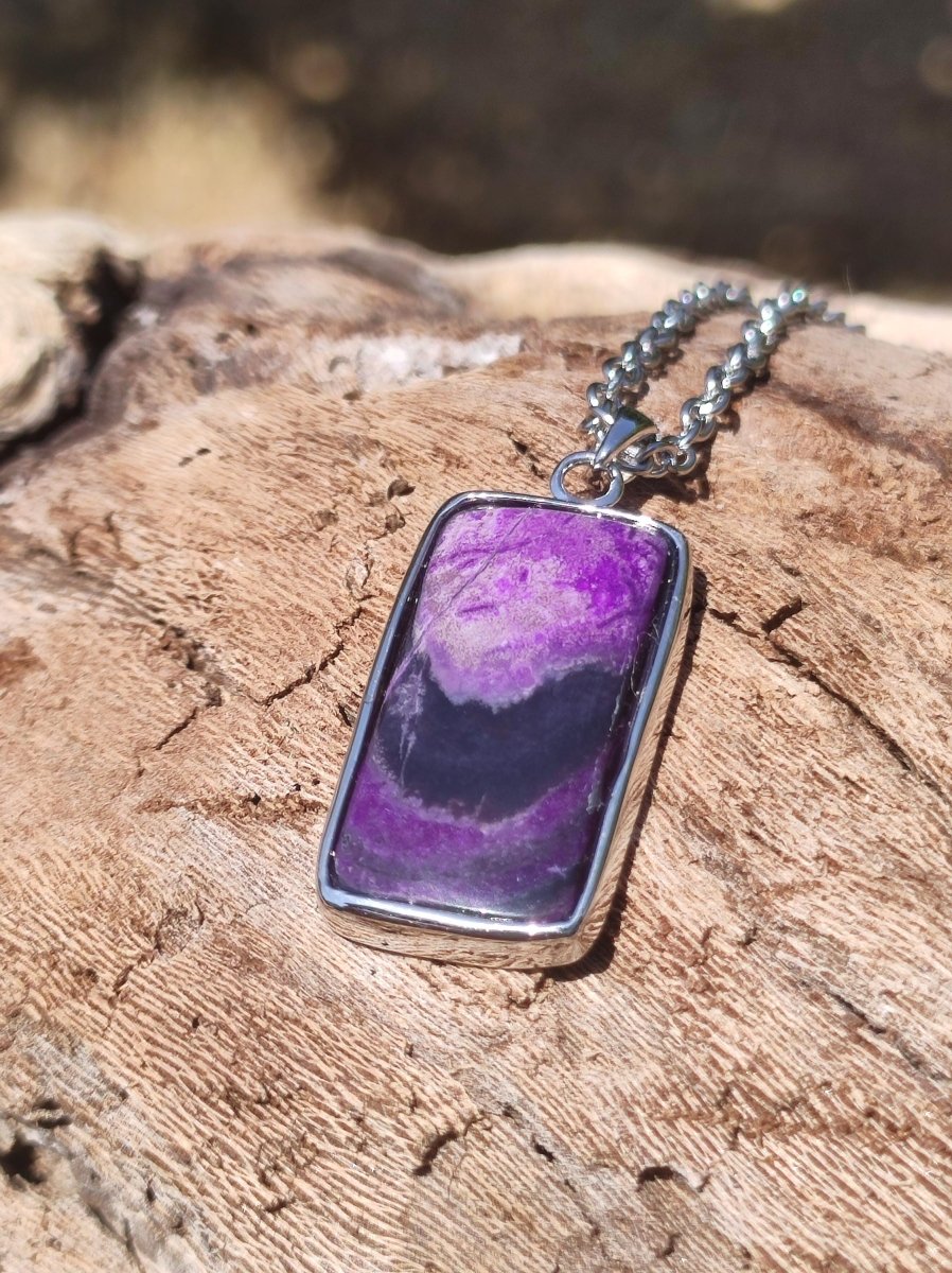 Sugilith / Sugilite inkl. 925 Silber Fassung lila Edelstein Kette Natur Heilstein Energie Rarität Mann Frau Er Sie Geschenk Edel hohwertig - Art of Nature Berlin