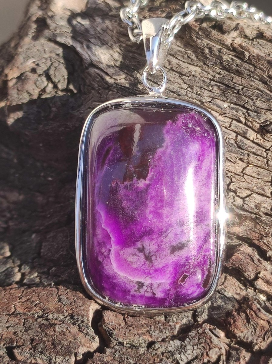 Sugilith / Sugilite inkl. 925 Silber Fassung lila Edelstein Kette Natur Heilstein Energie Rarität Mann Frau Er Sie Geschenk Edel hohwertig - Art of Nature Berlin