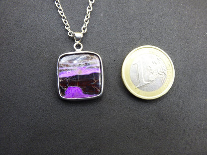 Sugilith / Sugilite inkl. 925 Silber Fassung lila Edelstein Kette Natur Heilstein Energie Rarität Mann Frau Er Sie Geschenk Edel hohwertig - Art of Nature Berlin