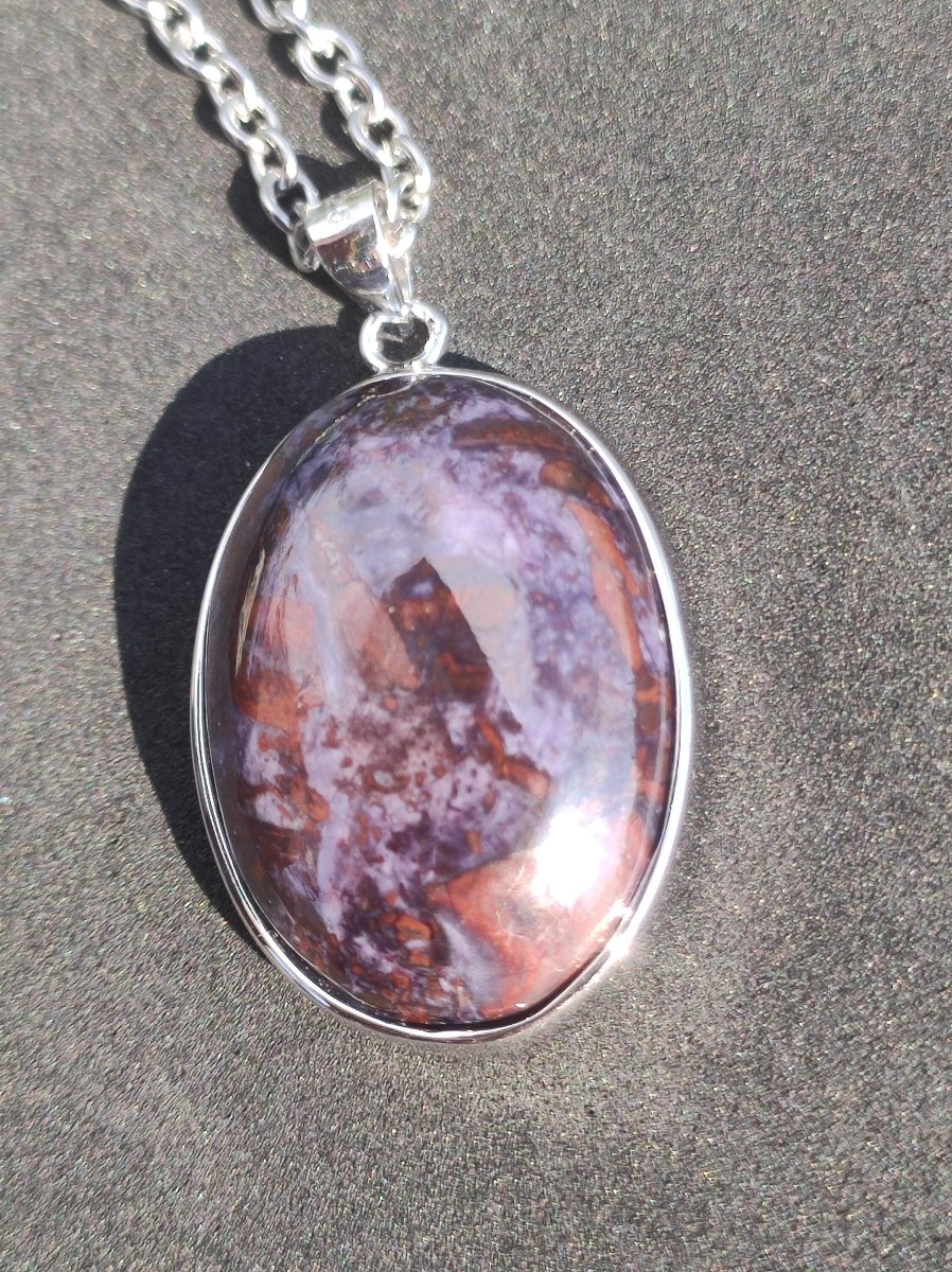 Sugilith / Sugilite inkl. 925 Silber Fassung lila Edelstein Kette Natur Heilstein Energie Rarität Mann Frau Er Sie Geschenk Edel hohwertig - Art of Nature Berlin
