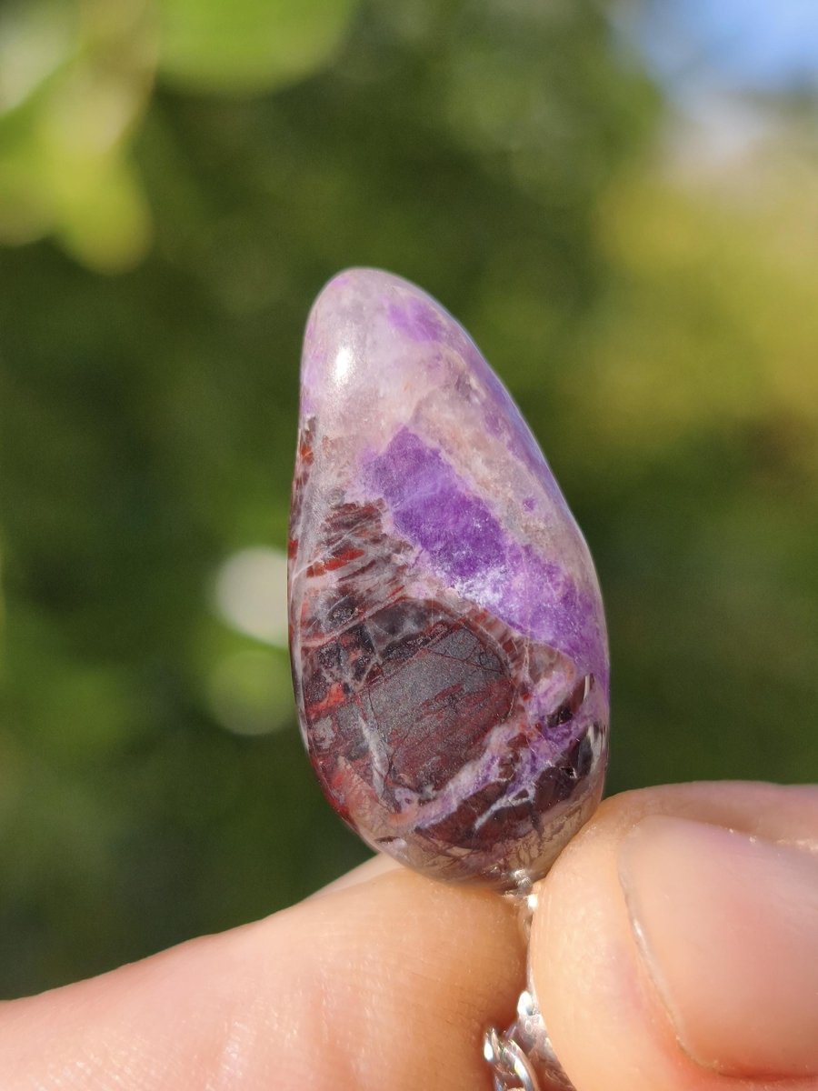 Sugilith / Sugilite Kette inkl. 925 Silberöse lila Edelstein Unikat Ethno Natur Heilstein Rarität Selten Flash Wow Sammler Investition Edel - Art of Nature Berlin