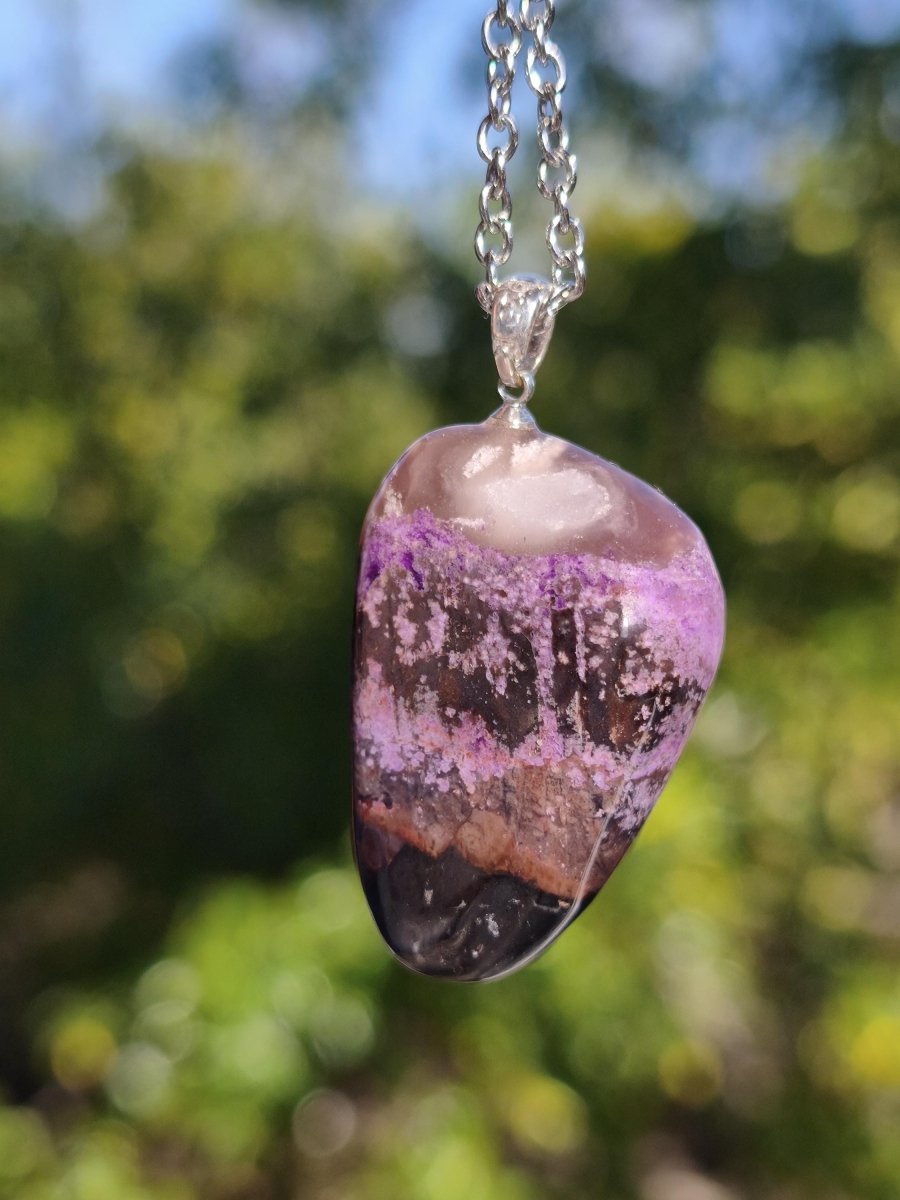 Sugilith / Sugilite Kette inkl. 925 Silberöse lila Edelstein Unikat Ethno Natur Heilstein Rarität Selten Flash Wow Sammler Investition Edel - Art of Nature Berlin