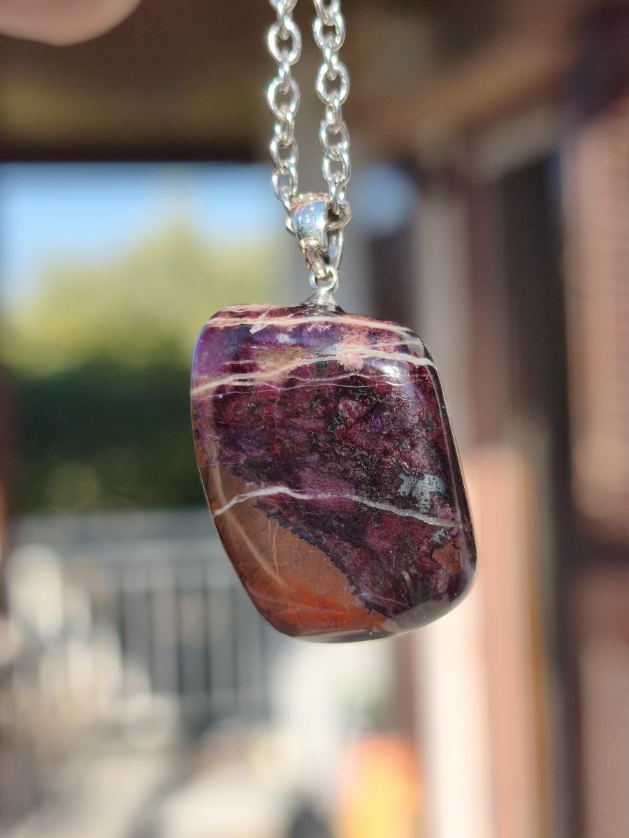 Sugilith / Sugilite Kette inkl. 925 Silberöse lila Edelstein Unikat Ethno Natur Heilstein Rarität Selten Flash Wow Sammler Investition Edel - Art of Nature Berlin