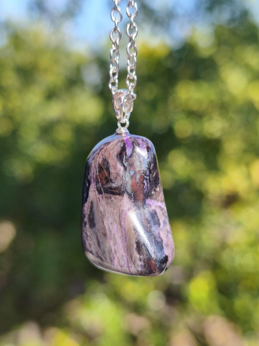 Sugilith / Sugilite Kette inkl. 925 Silberöse lila Edelstein Unikat Ethno Natur Heilstein Rarität Selten Flash Wow Sammler Investition Edel - Art of Nature Berlin