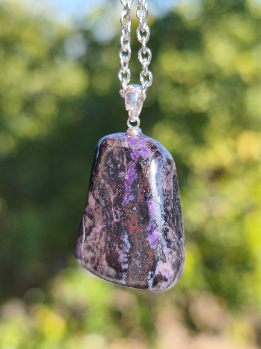 Sugilith / Sugilite Kette inkl. 925 Silberöse lila Edelstein Unikat Ethno Natur Heilstein Rarität Selten Flash Wow Sammler Investition Edel - Art of Nature Berlin