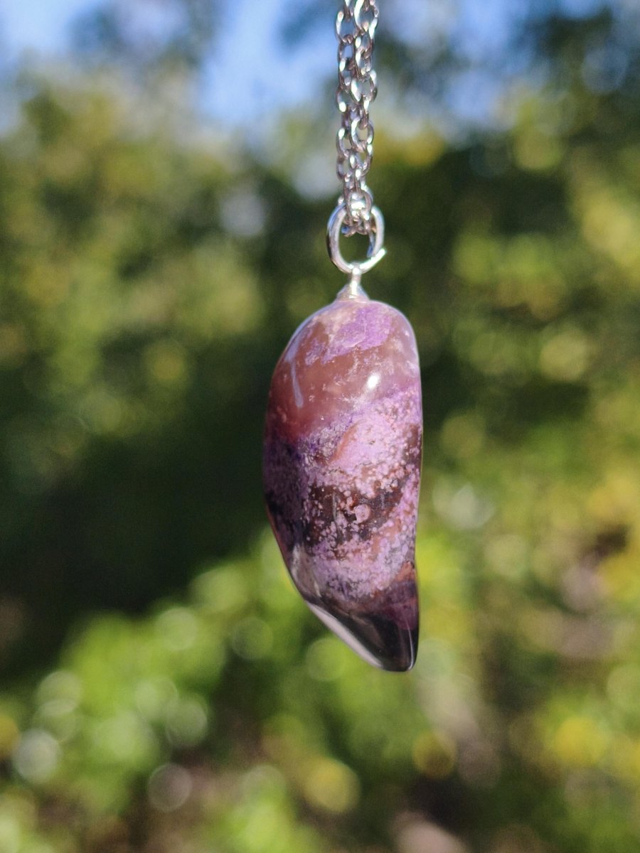 Sugilith / Sugilite Kette inkl. 925 Silberöse lila Edelstein Unikat Ethno Natur Heilstein Rarität Selten Flash Wow Sammler Investition Edel - Art of Nature Berlin