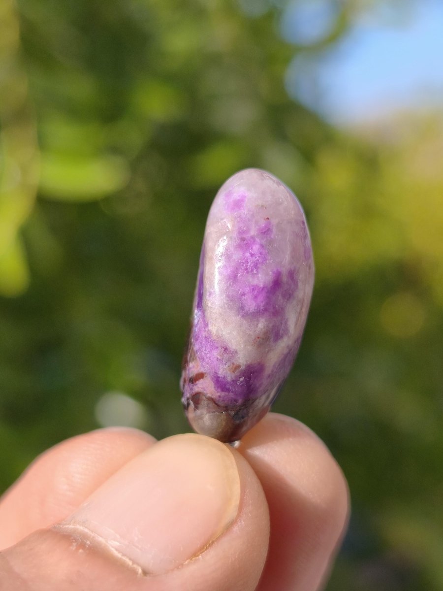 Sugilith / Sugilite Kette inkl. 925 Silberöse lila Edelstein Unikat Ethno Natur Heilstein Rarität Selten Flash Wow Sammler Investition Edel - Art of Nature Berlin
