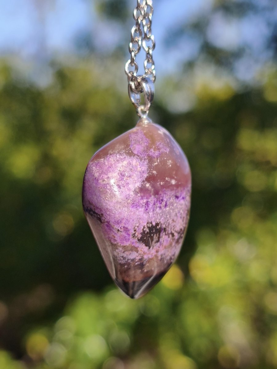 Sugilith / Sugilite Kette inkl. 925 Silberöse lila Edelstein Unikat Ethno Natur Heilstein Rarität Selten Flash Wow Sammler Investition Edel - Art of Nature Berlin