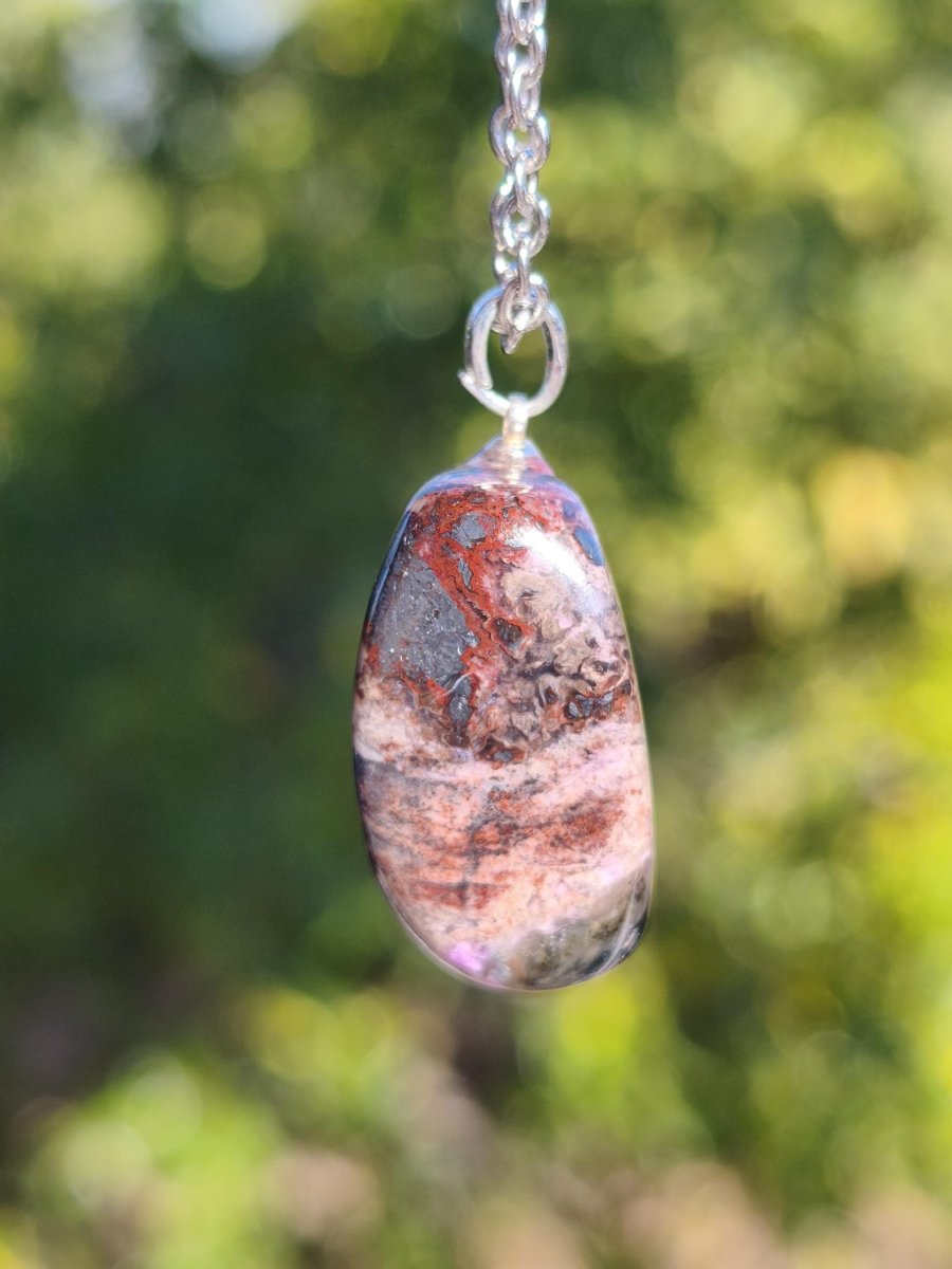 Sugilith / Sugilite Kette inkl. 925 Silberöse lila Edelstein Unikat Ethno Natur Heilstein Rarität Selten Flash Wow Sammler Investition Edel - Art of Nature Berlin