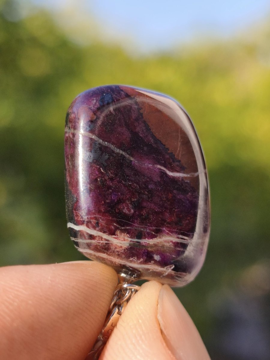 Sugilith / Sugilite Kette inkl. 925 Silberöse lila Edelstein Unikat Ethno Natur Heilstein Rarität Selten Flash Wow Sammler Investition Edel - Art of Nature Berlin
