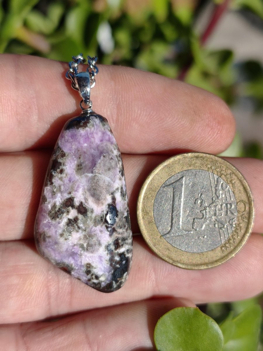 Sugilith / Sugilite Kette inkl. 925 Silberöse lila Edelstein Unikat Ethno Natur Heilstein Rarität Selten Flash Wow Sammler Investition Edel - Art of Nature Berlin