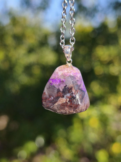 Sugilith / Sugilite Kette inkl. 925 Silberöse lila Edelstein Unikat Ethno Natur Heilstein Rarität Selten Flash Wow Sammler Investition Edel - Art of Nature Berlin