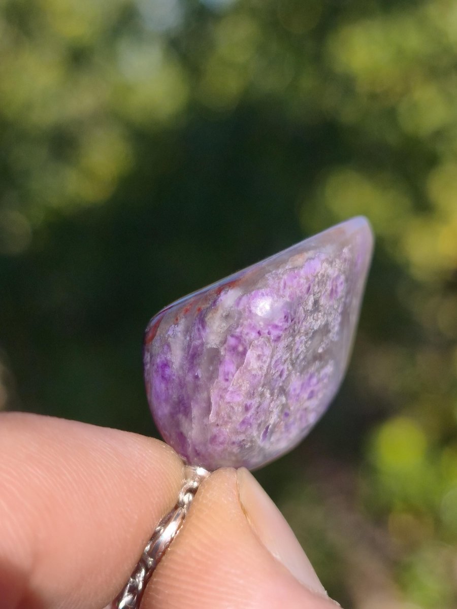 Sugilith / Sugilite Kette inkl. 925 Silberöse lila Edelstein Unikat Ethno Natur Heilstein Rarität Selten Flash Wow Sammler Investition Edel - Art of Nature Berlin