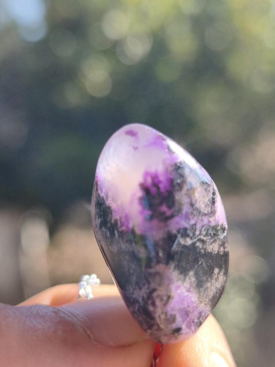 Sugilith / Sugilite Kette inkl. 925 Silberöse lila Edelstein Unikat Ethno Natur Heilstein Rarität Selten Flash Wow Sammler Investition Edel - Art of Nature Berlin