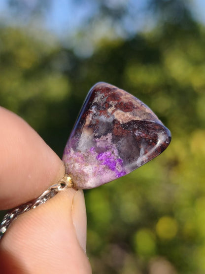 Sugilith / Sugilite Kette inkl. 925 Silberöse lila Edelstein Unikat Ethno Natur Heilstein Rarität Selten Flash Wow Sammler Investition Edel - Art of Nature Berlin