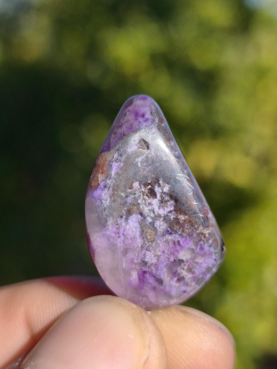 Sugilith / Sugilite Kette inkl. 925 Silberöse lila Edelstein Unikat Ethno Natur Heilstein Rarität Selten Flash Wow Sammler Investition Edel - Art of Nature Berlin