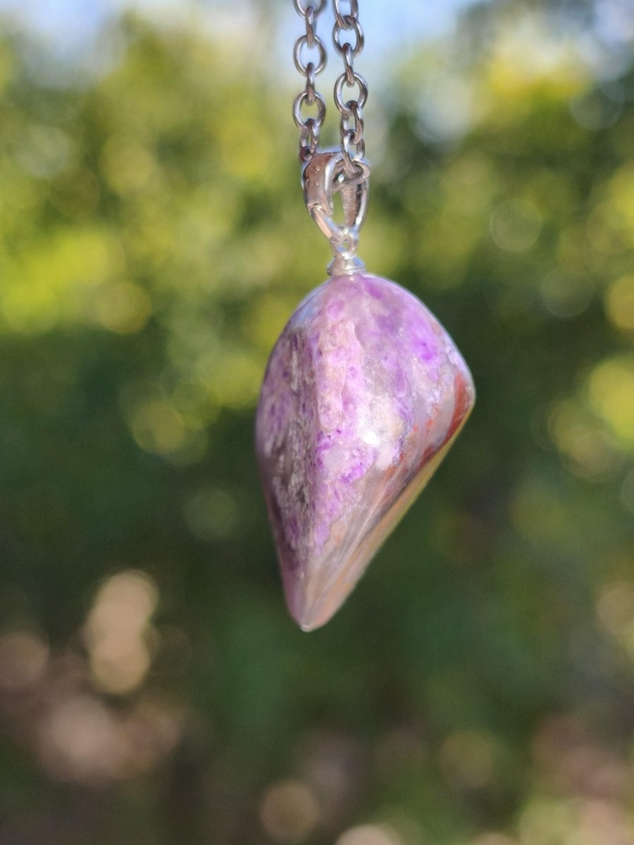 Sugilith / Sugilite Kette inkl. 925 Silberöse lila Edelstein Unikat Ethno Natur Heilstein Rarität Selten Flash Wow Sammler Investition Edel - Art of Nature Berlin