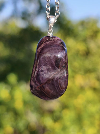 Sugilith / Sugilite Kette inkl. 925 Silberöse lila Edelstein Unikat Ethno Natur Heilstein Rarität Selten Flash Wow Sammler Investition Edel - Art of Nature Berlin