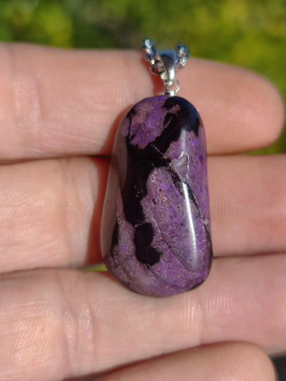 Sugilith / Sugilite Kette inkl. 925 Silberöse lila Edelstein Unikat Ethno Natur Heilstein Rarität Selten Flash Wow Sammler Investition Edel - Art of Nature Berlin