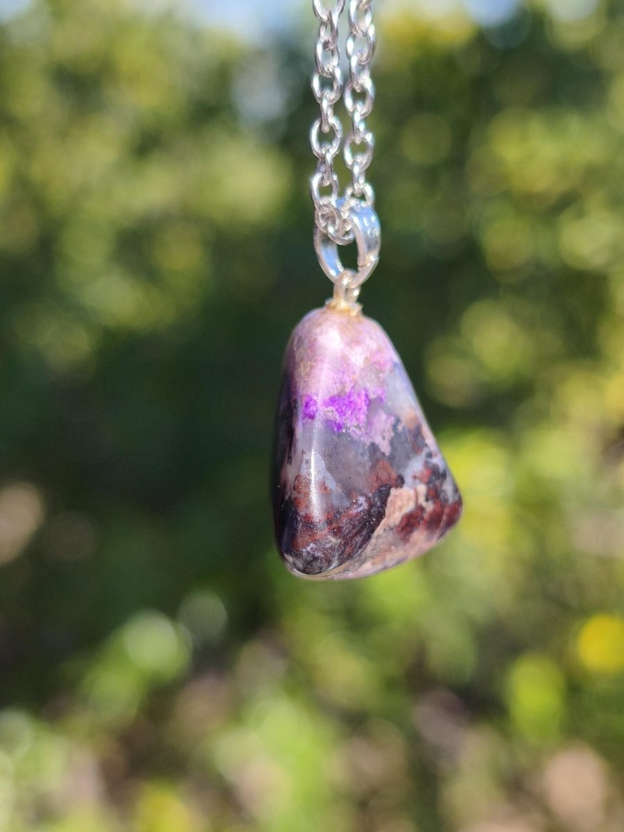 Sugilith / Sugilite Kette inkl. 925 Silberöse lila Edelstein Unikat Ethno Natur Heilstein Rarität Selten Flash Wow Sammler Investition Edel - Art of Nature Berlin