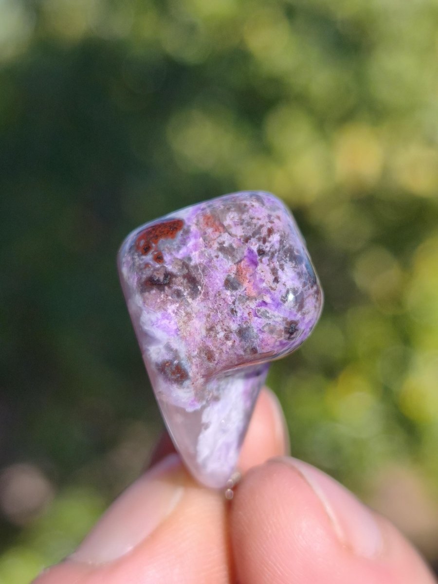 Sugilith / Sugilite Kette inkl. 925 Silberöse lila Edelstein Unikat Ethno Natur Heilstein Rarität Selten Flash Wow Sammler Investition Edel - Art of Nature Berlin