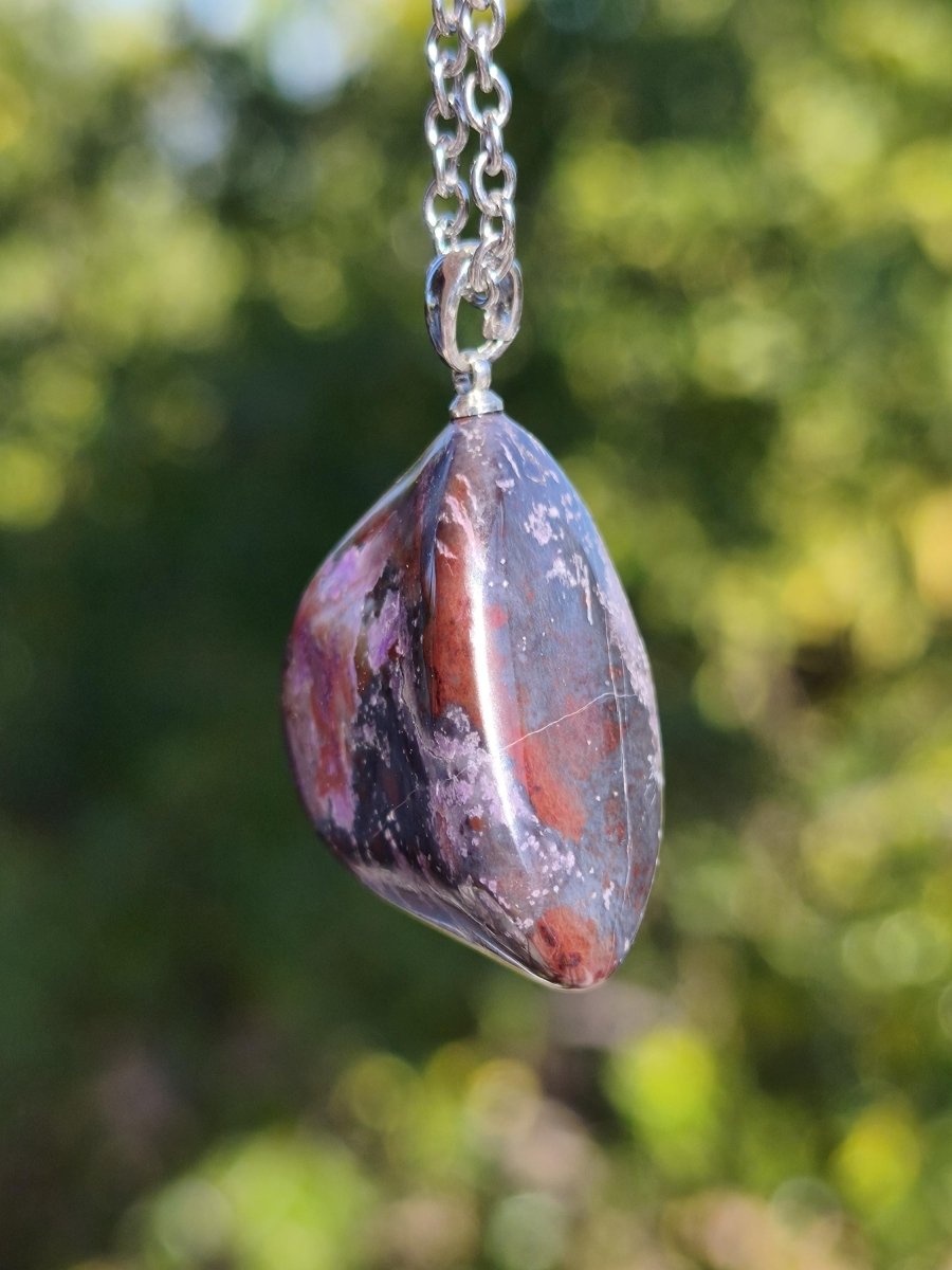 Sugilith / Sugilite Kette inkl. 925 Silberöse lila Edelstein Unikat Ethno Natur Heilstein Rarität Selten Flash Wow Sammler Investition Edel - Art of Nature Berlin
