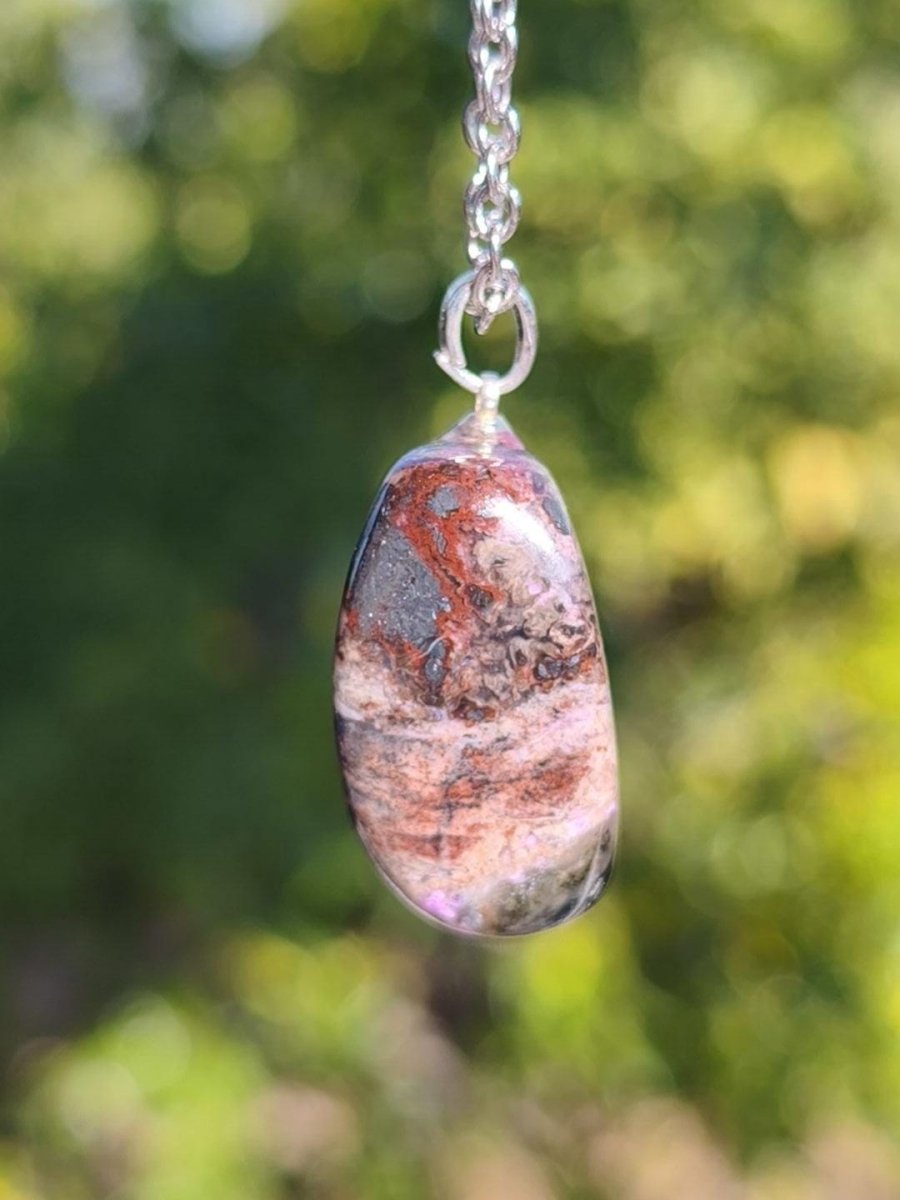 Sugilith / Sugilite Kette inkl. 925 Silberöse lila Edelstein Unikat Ethno Natur Heilstein Rarität Selten Flash Wow Sammler Investition Edel - Art of Nature Berlin