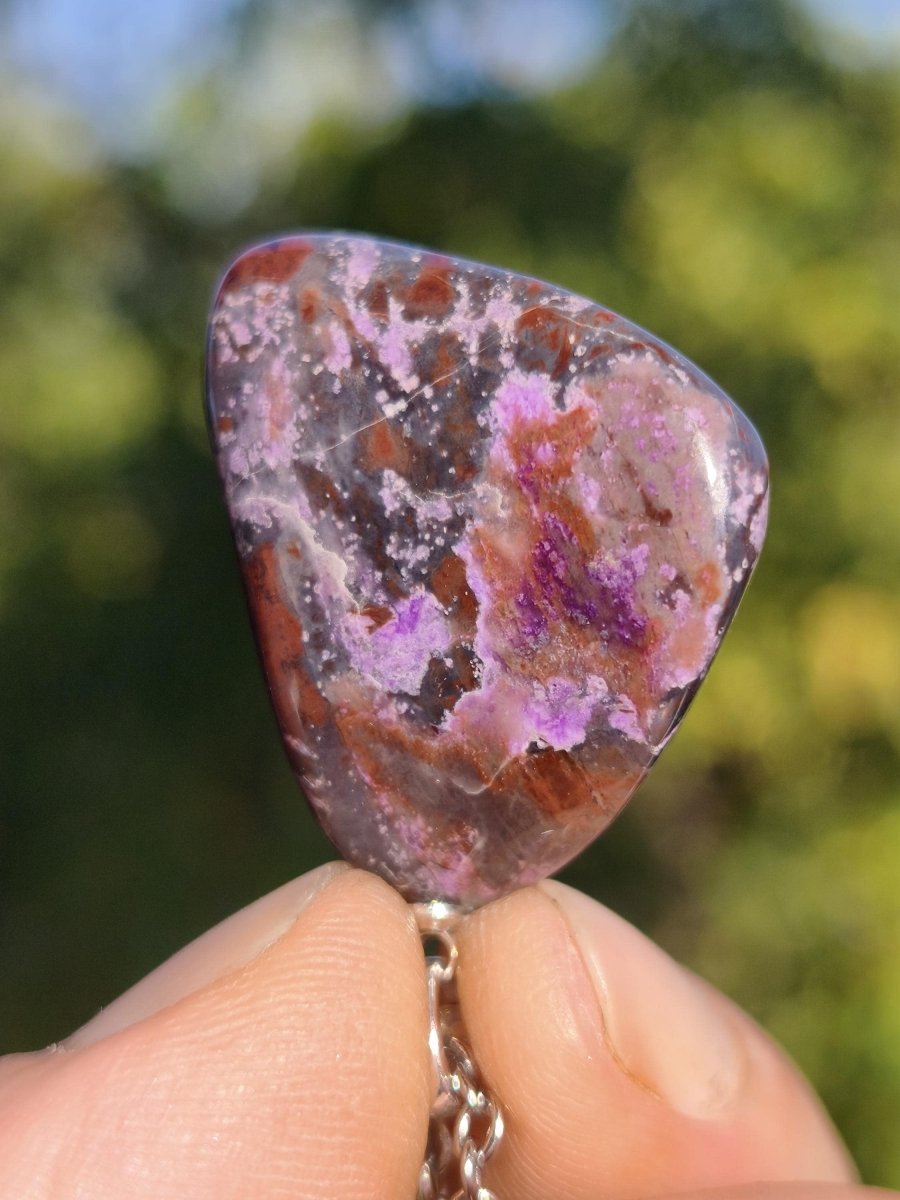 Sugilith / Sugilite Kette inkl. 925 Silberöse lila Edelstein Unikat Ethno Natur Heilstein Rarität Selten Flash Wow Sammler Investition Edel - Art of Nature Berlin