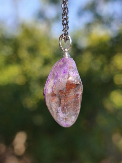 Sugilith / Sugilite Kette inkl. 925 Silberöse lila Edelstein Unikat Ethno Natur Heilstein Rarität Selten Flash Wow Sammler Investition Edel - Art of Nature Berlin