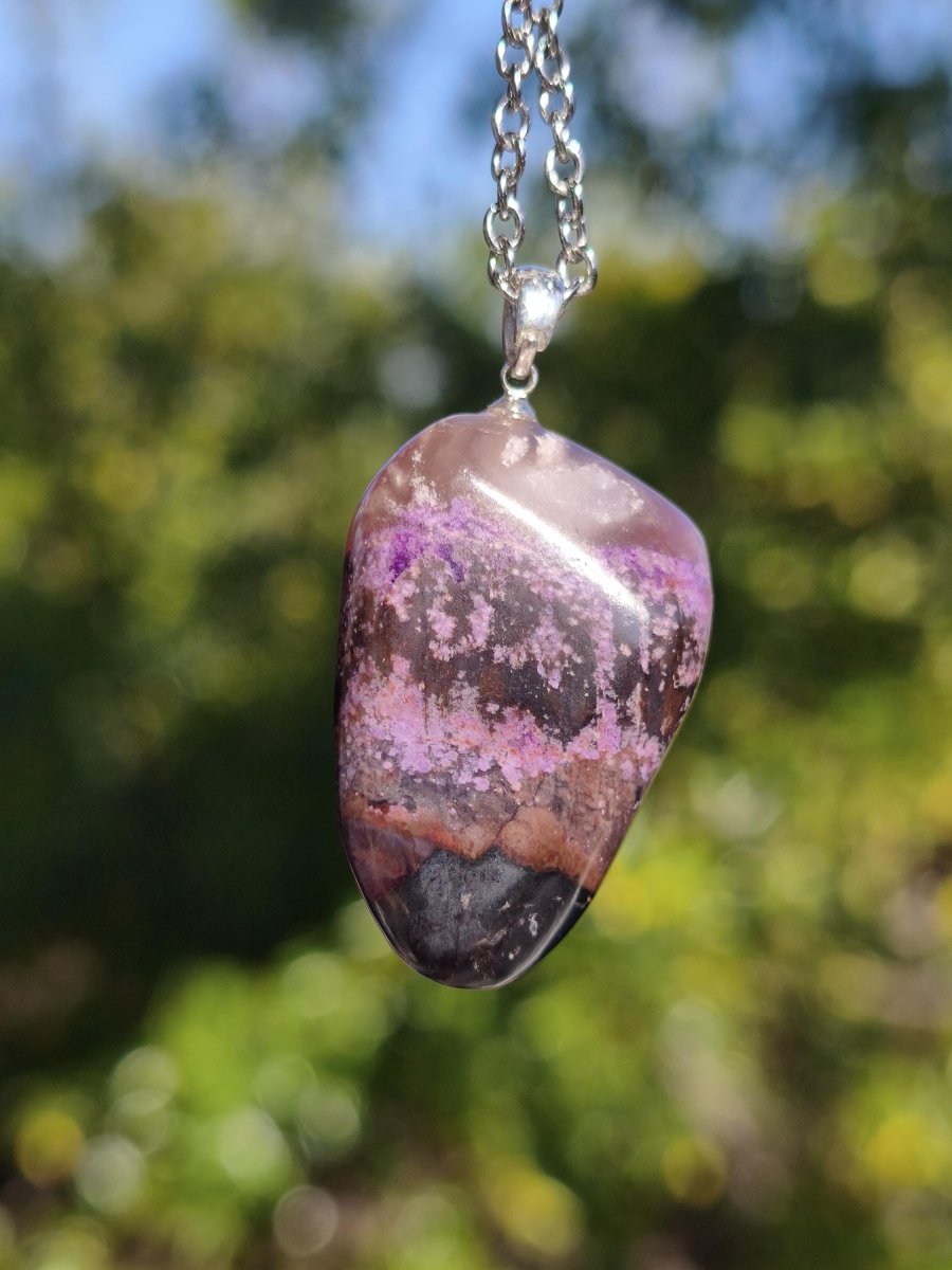 Sugilith / Sugilite Kette inkl. 925 Silberöse lila Edelstein Unikat Ethno Natur Heilstein Rarität Selten Flash Wow Sammler Investition Edel - Art of Nature Berlin