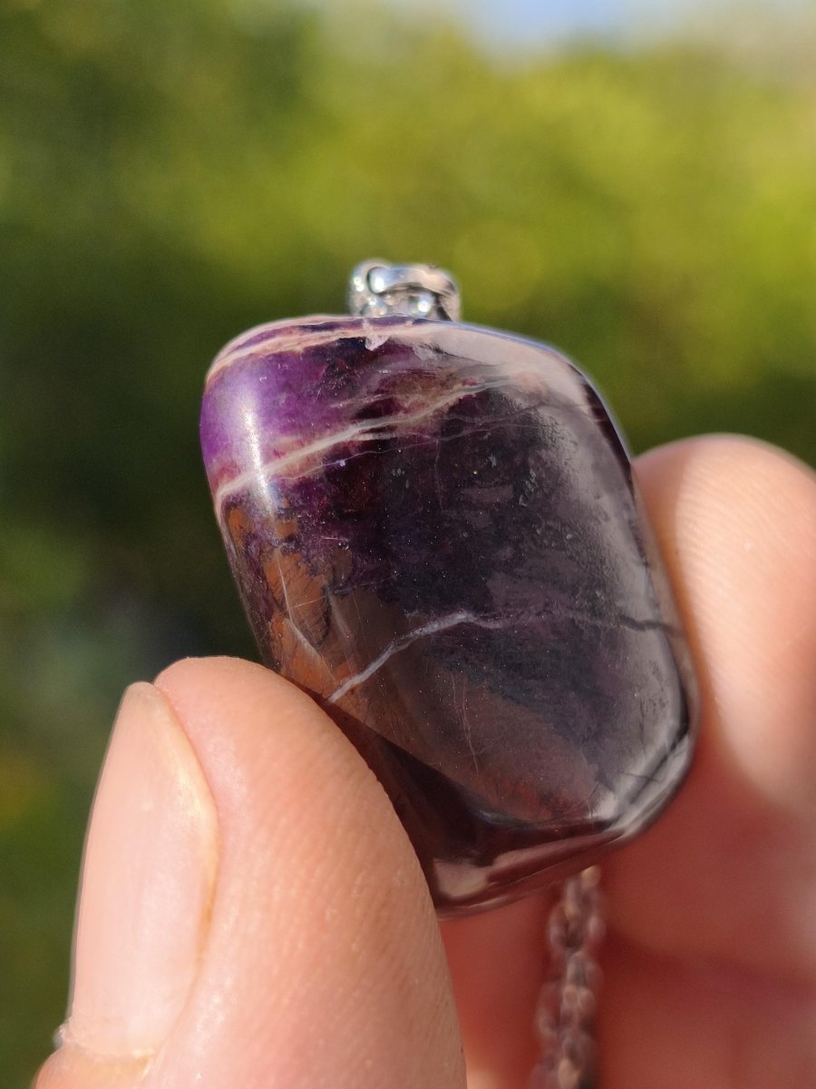 Sugilith / Sugilite Kette inkl. 925 Silberöse lila Edelstein Unikat Ethno Natur Heilstein Rarität Selten Flash Wow Sammler Investition Edel - Art of Nature Berlin