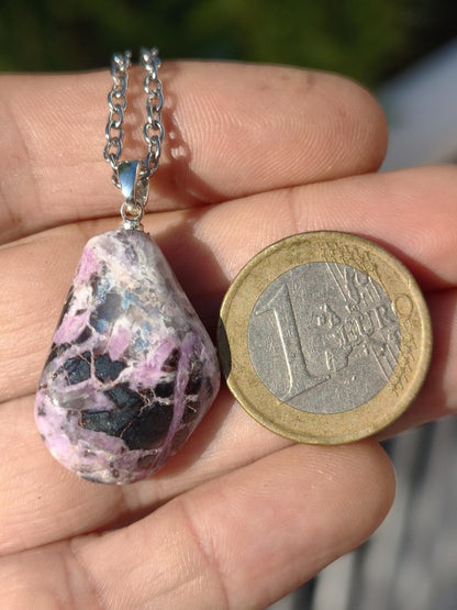 Sugilith / Sugilite Kette inkl. 925 Silberöse lila Edelstein Unikat Ethno Natur Heilstein Rarität Selten Flash Wow Sammler Investition Edel - Art of Nature Berlin