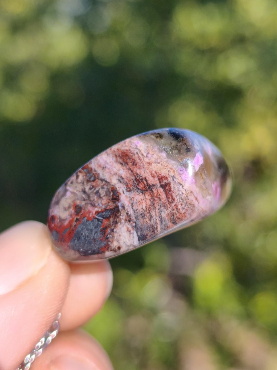 Sugilith / Sugilite Kette inkl. 925 Silberöse lila Edelstein Unikat Ethno Natur Heilstein Rarität Selten Flash Wow Sammler Investition Edel - Art of Nature Berlin