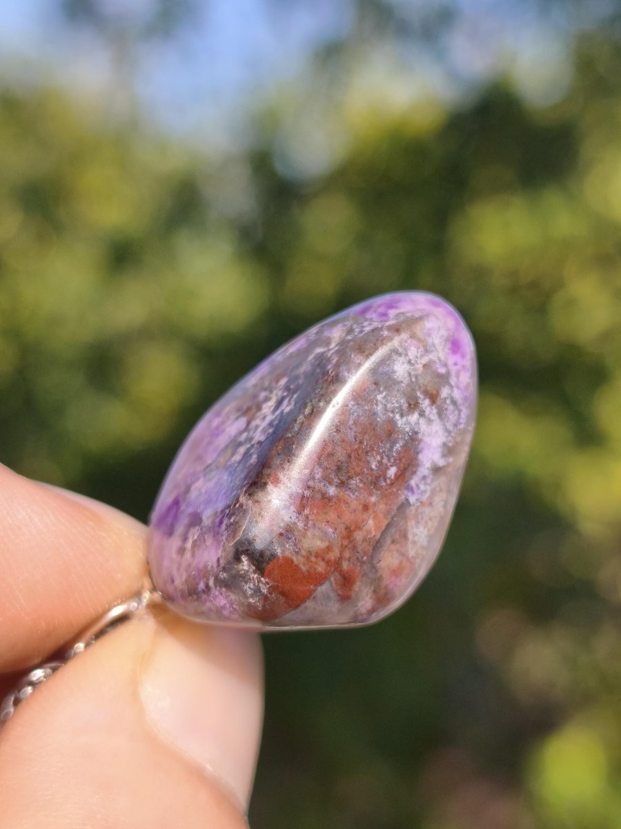 Sugilith / Sugilite Kette inkl. 925 Silberöse lila Edelstein Unikat Ethno Natur Heilstein Rarität Selten Flash Wow Sammler Investition Edel - Art of Nature Berlin