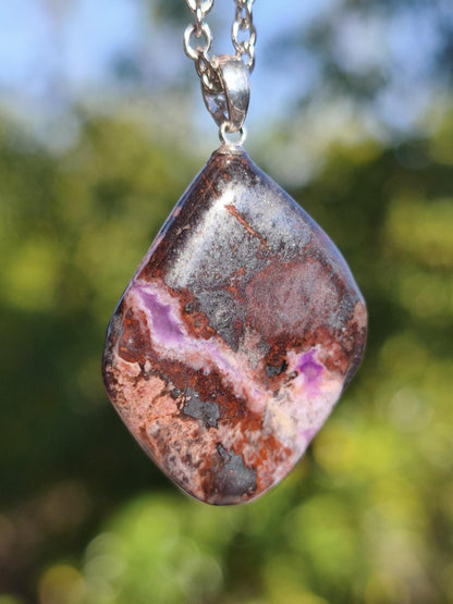 Sugilith / Sugilite Kette inkl. 925 Silberöse lila Edelstein Unikat Ethno Natur Heilstein Rarität Selten Flash Wow Sammler Investition Edel - Art of Nature Berlin
