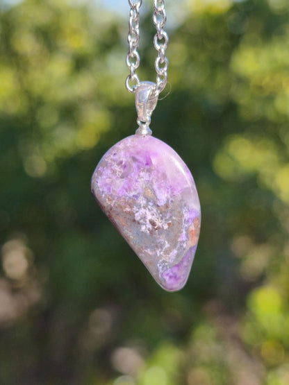 Sugilith / Sugilite Kette inkl. 925 Silberöse lila Edelstein Unikat Ethno Natur Heilstein Rarität Selten Flash Wow Sammler Investition Edel - Art of Nature Berlin