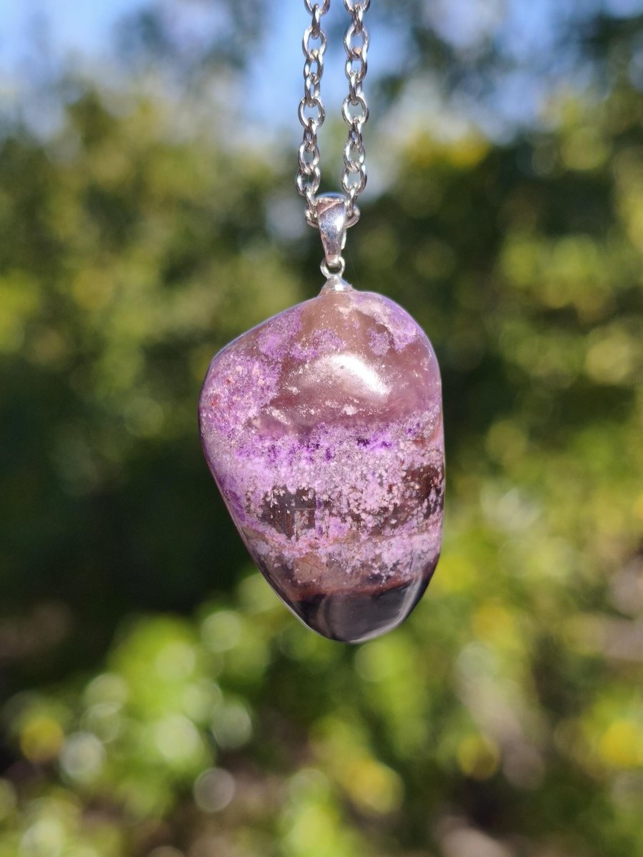 Sugilith / Sugilite Kette inkl. 925 Silberöse lila Edelstein Unikat Ethno Natur Heilstein Rarität Selten Flash Wow Sammler Investition Edel - Art of Nature Berlin