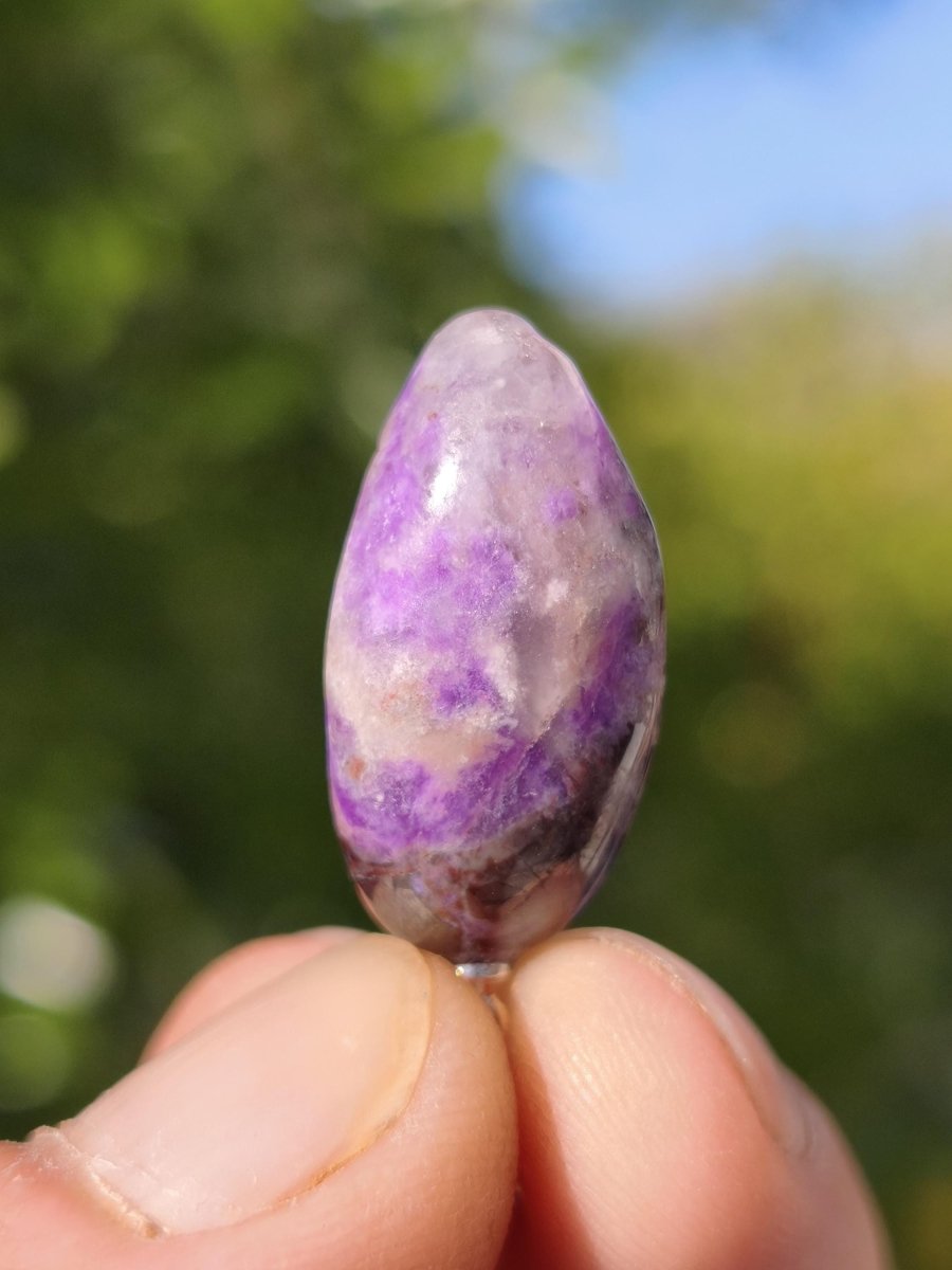 Sugilith / Sugilite Kette inkl. 925 Silberöse lila Edelstein Unikat Ethno Natur Heilstein Rarität Selten Flash Wow Sammler Investition Edel - Art of Nature Berlin