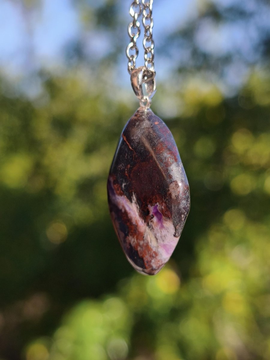 Sugilith / Sugilite Kette inkl. 925 Silberöse lila Edelstein Unikat Ethno Natur Heilstein Rarität Selten Flash Wow Sammler Investition Edel - Art of Nature Berlin