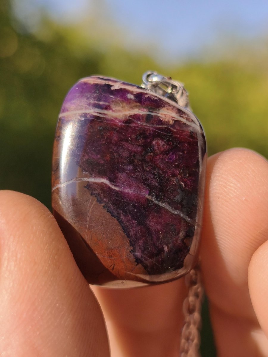 Sugilith / Sugilite Kette inkl. 925 Silberöse lila Edelstein Unikat Ethno Natur Heilstein Rarität Selten Flash Wow Sammler Investition Edel - Art of Nature Berlin