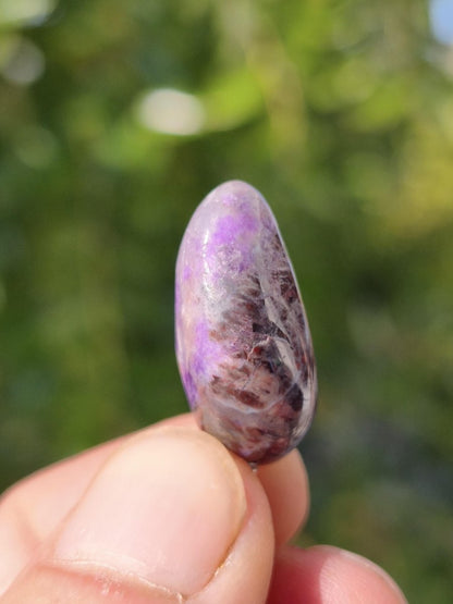 Sugilith / Sugilite Kette inkl. 925 Silberöse lila Edelstein Unikat Ethno Natur Heilstein Rarität Selten Flash Wow Sammler Investition Edel - Art of Nature Berlin