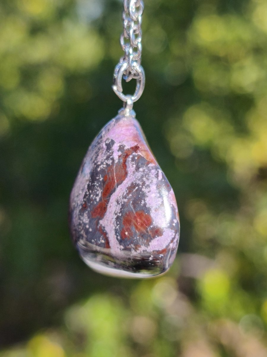 Sugilith / Sugilite Kette inkl. 925 Silberöse lila Edelstein Unikat Ethno Natur Heilstein Rarität Selten Flash Wow Sammler Investition Edel - Art of Nature Berlin
