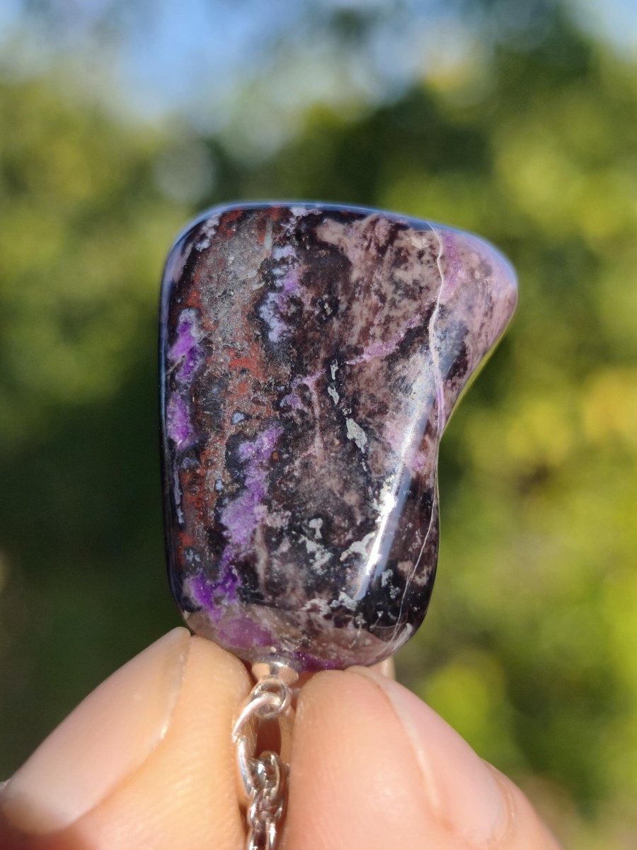 Sugilith / Sugilite Kette inkl. 925 Silberöse lila Edelstein Unikat Ethno Natur Heilstein Rarität Selten Flash Wow Sammler Investition Edel - Art of Nature Berlin