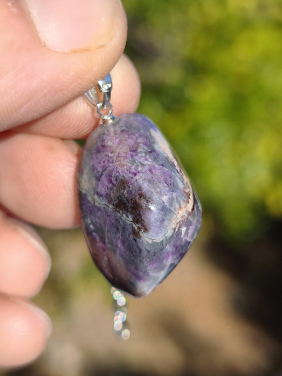 Sugilith / Sugilite Kette inkl. 925 Silberöse lila Edelstein Unikat Ethno Natur Heilstein Rarität Selten Flash Wow Sammler Investition Edel - Art of Nature Berlin