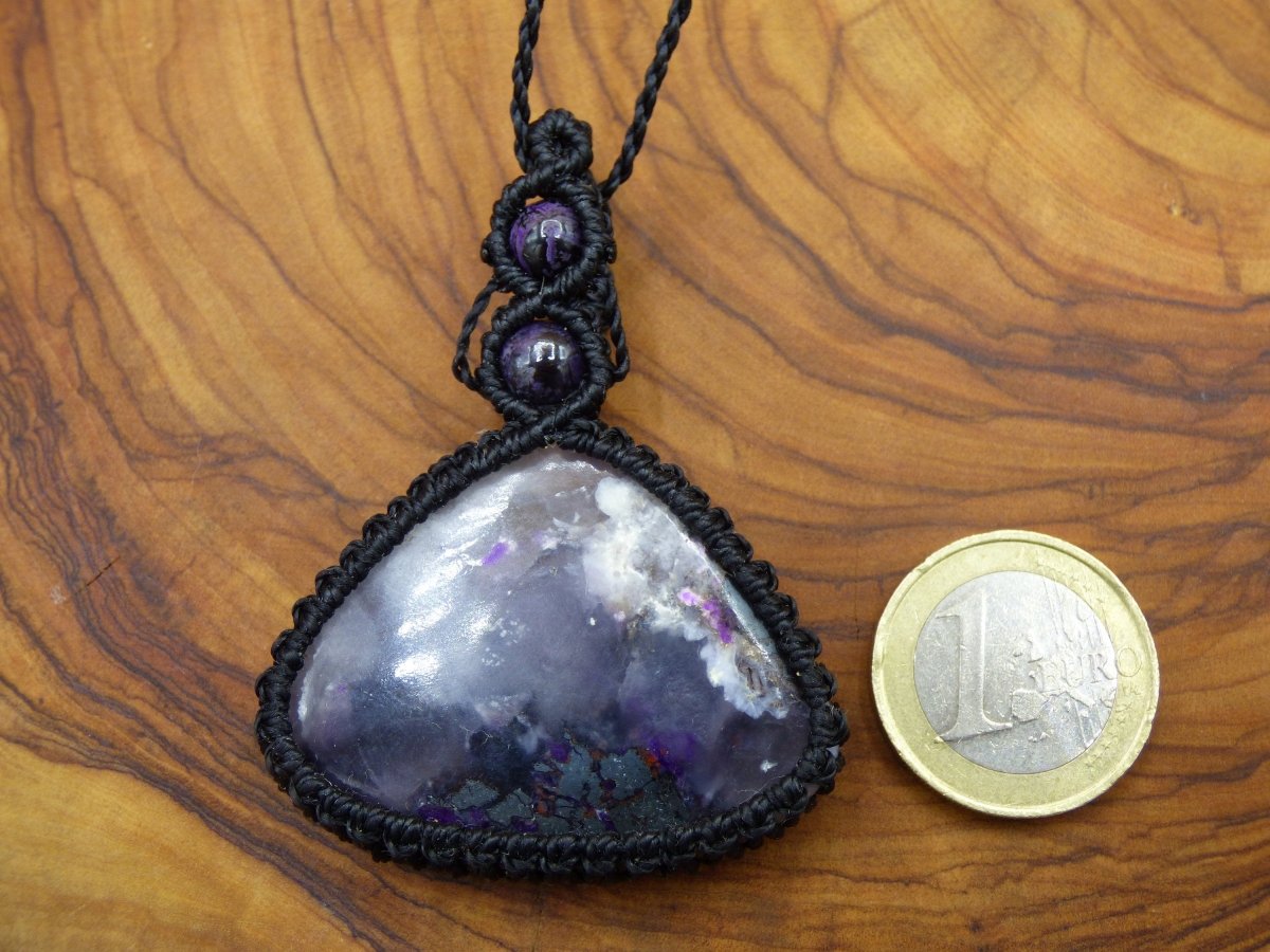 Sugilith / Sugilite ~ Makramee Edelstein Kette ~HIPPIE ~GOA ~Boho ~Ethno ~Nature ~Heilstein ~Flash ~Lila Violett - Art of Nature Berlin