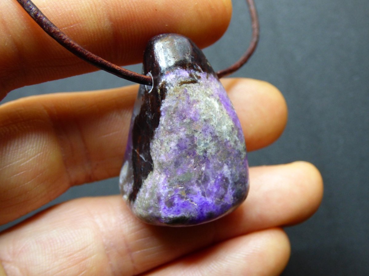 Sugilith / Sugilite *Rarität* ~Edelstein ~Kette ~selten ~HIPPIE ~GOA ~Boho ~Ethno ~Nature ~Heilstein ~Sammler ~Wertanlage - Art of Nature Berlin